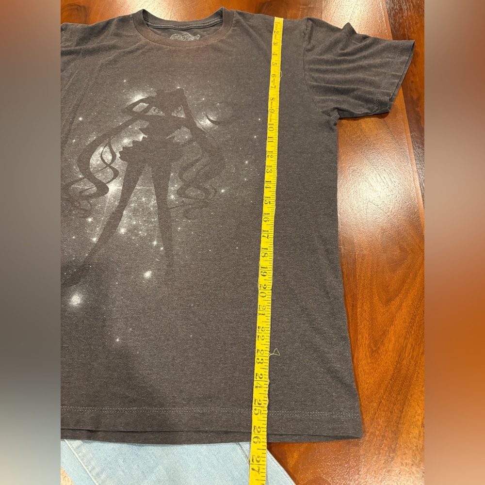 Sailor Moon Tee, vintage vibe, size M - Picture 7 of 7